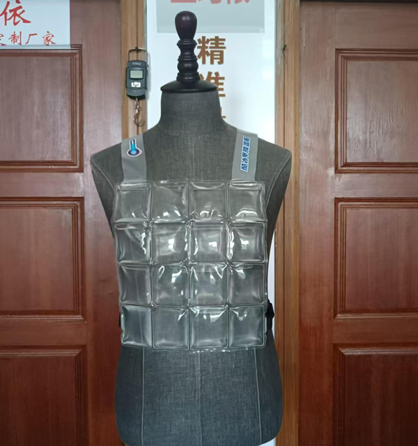 Roupas de resfriamento simplificadas para mudança de fase