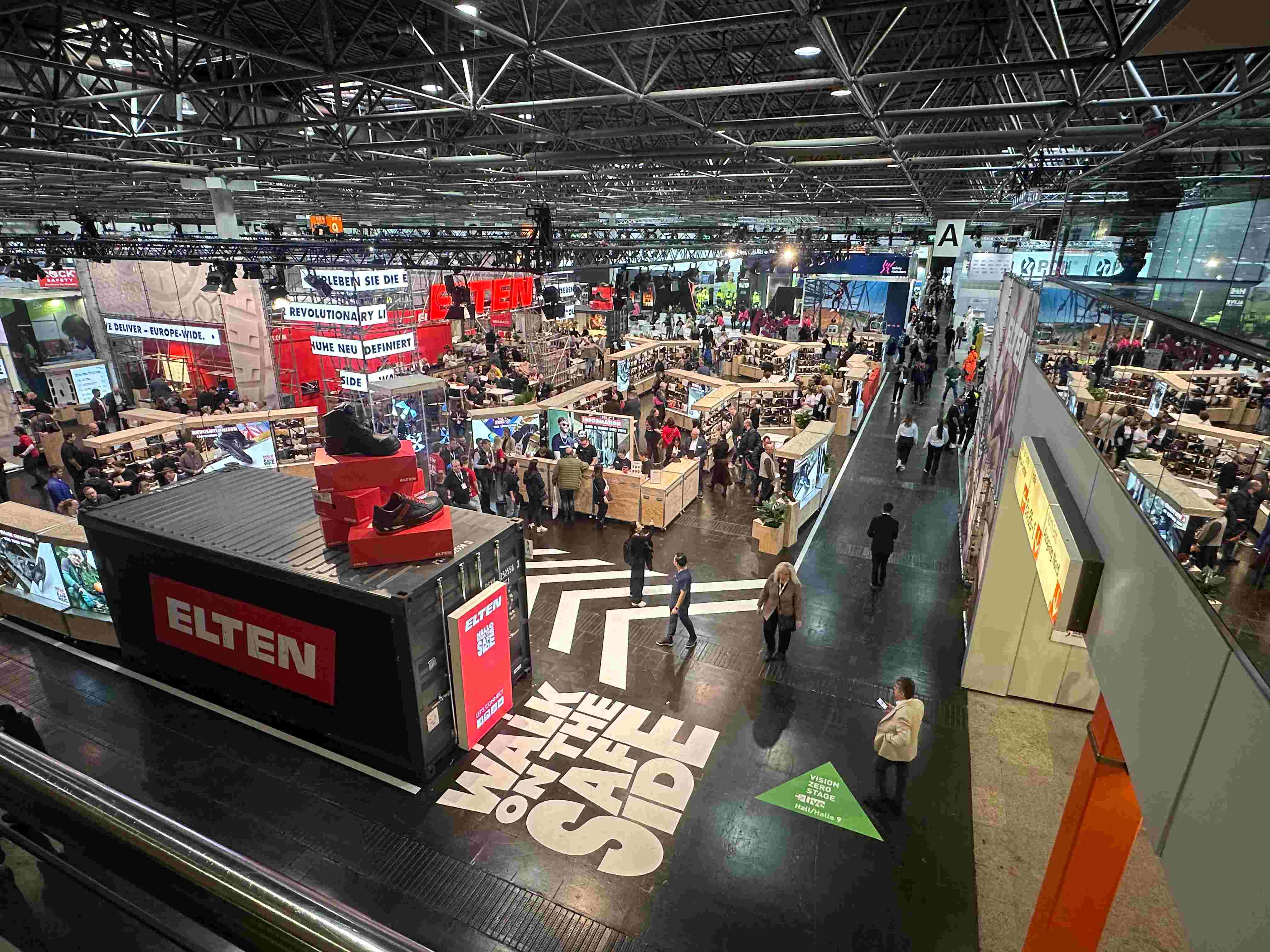 SenJoy apresenta roupas refrescantes inovadoras na feira internacional A+A na Alemanha.